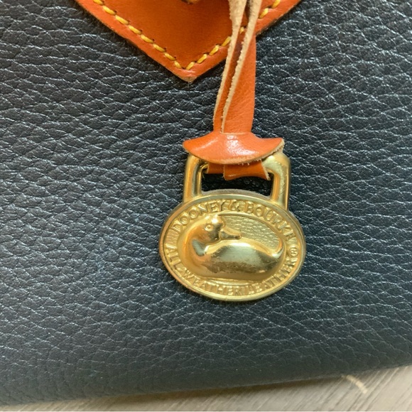 Vintage Dooney and Bourke Vintage Satchel Handbag - Picture 4 of 16
